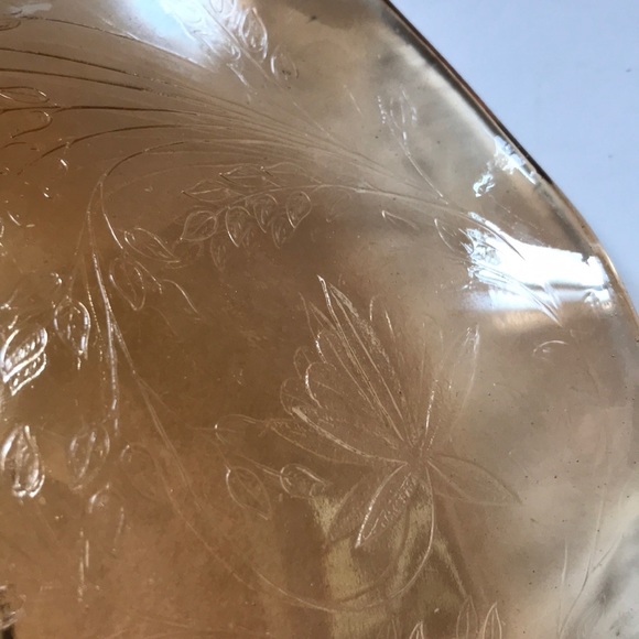 Floragold Louisa Iridescent ruffled fruit bowl - Picture 5 of 9